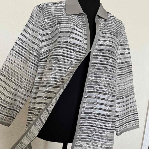 Lafayette 148 New York Jackets & Blazers - Lafayette 148 New York Gray Shimmer Stripe Open Open Jacket Lightweight sz M